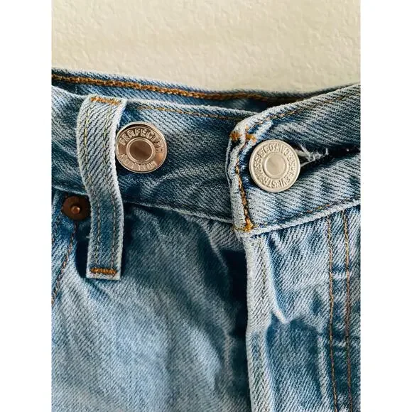 Levi’s 501 Distressed Denim Shorts High Rise Light Wash Cutoff 25 - Picture 7 of 10